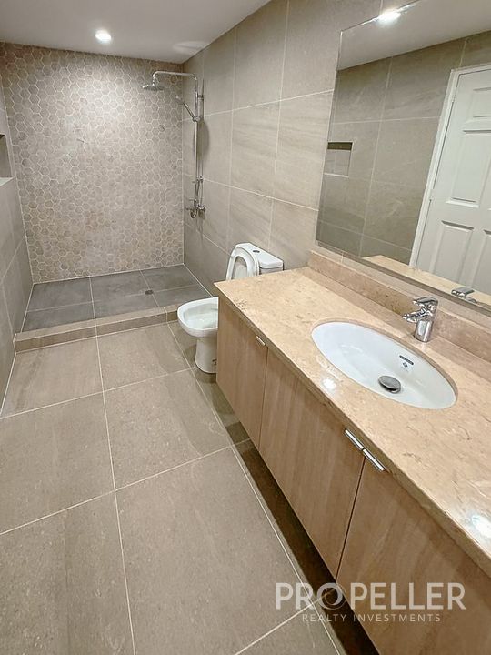 Durham St., Hillsborough, Alabang, Muntinlupa – 5-Bedroom House and Lot - Image 12