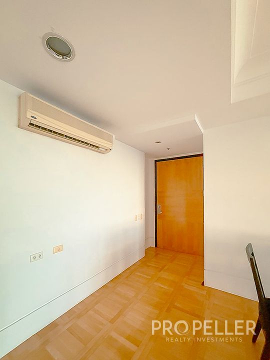 One McKinley Place, Bonifacio Global City, Taguig – 2-Bedroom Condo - Image 15