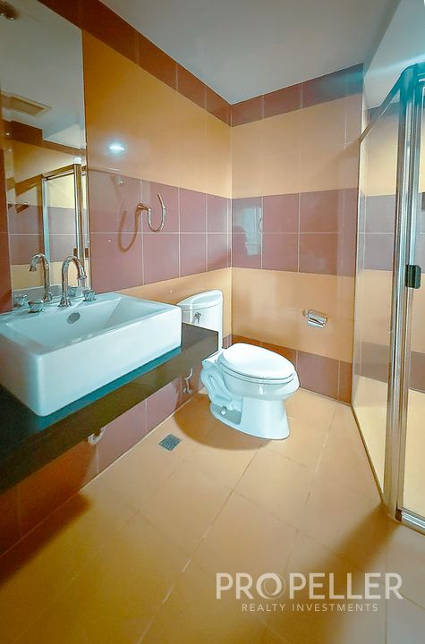 One McKinley Place, Bonifacio Global City, Taguig – 2-Bedroom Condo - Image 16