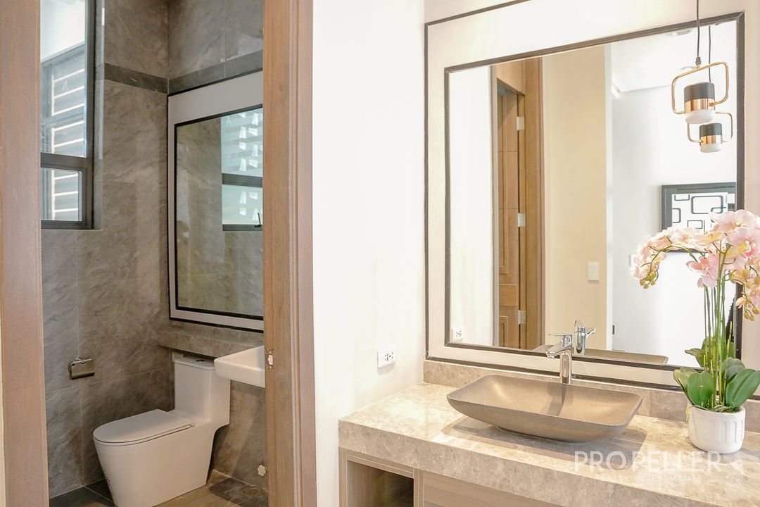 Tomas Morato Avenue, Quezon City – 4-Storey Townhouse with Pool (Ready for Occupancy) - Image 11