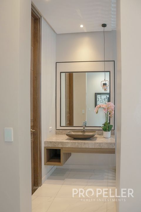 Tomas Morato Avenue, Quezon City – 4-Storey Townhouse with Pool (Ready for Occupancy) - Image 12