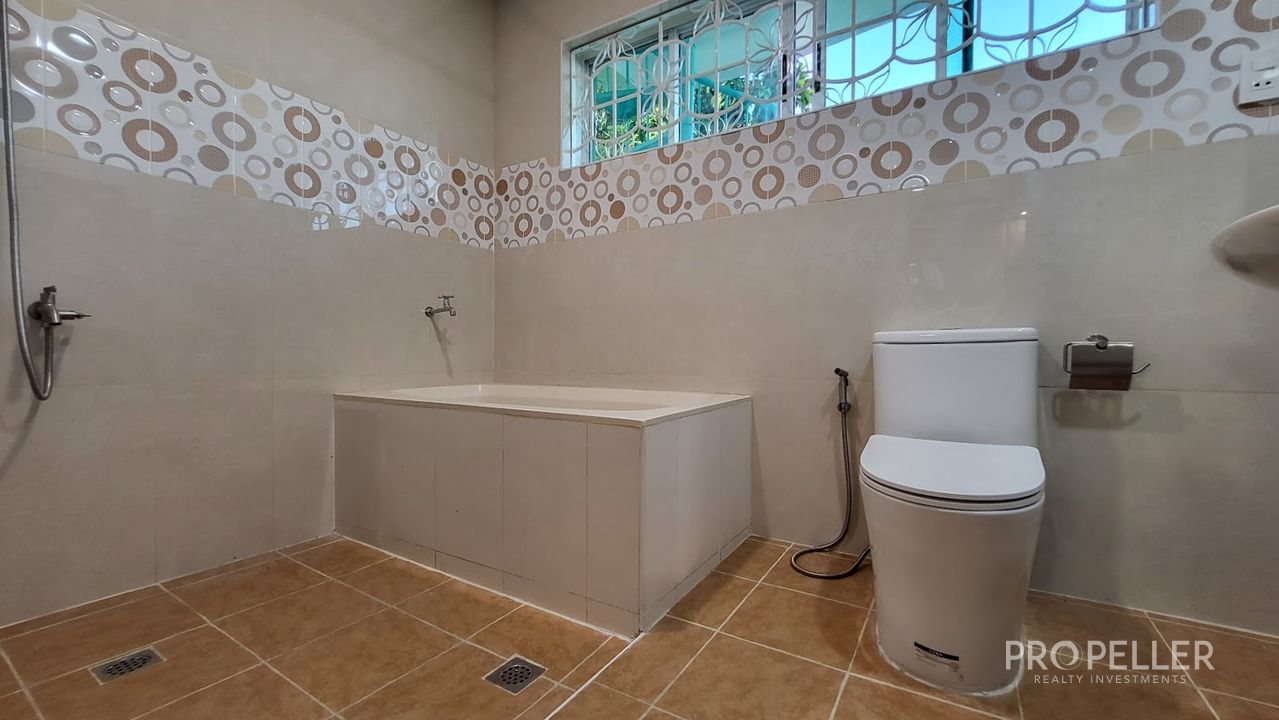 Tredia St., Village East, Cainta - 3 Storey Apartment Unit - Image 16