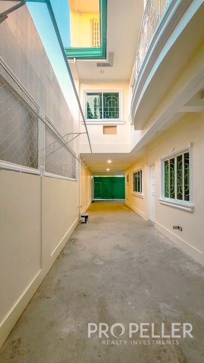 Tredia St., Village East, Cainta - 2-Bedroom Apartment - Image 19