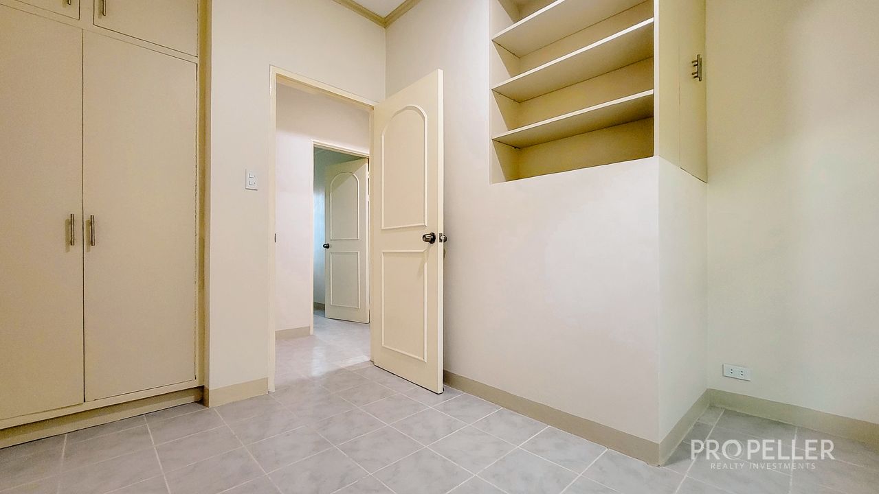 Tredia St., Village East, Cainta - 2-Bedroom Apartment - Image 7