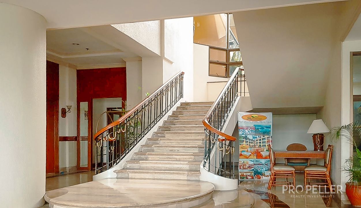 Sunrise Holiday Mansion Condo and Hotel – Tagaytay, Cavite - Image 2