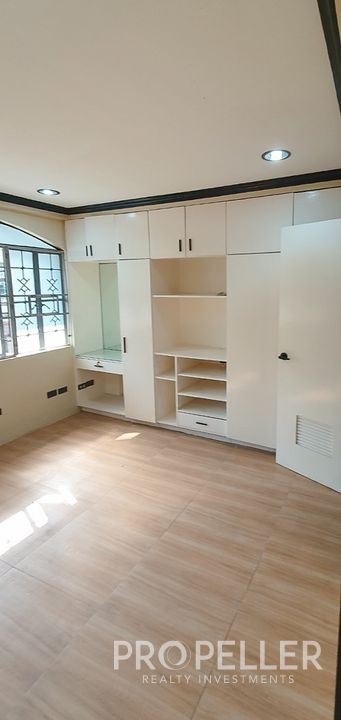 Cubao, Quezon City - Townhouse - Image 6