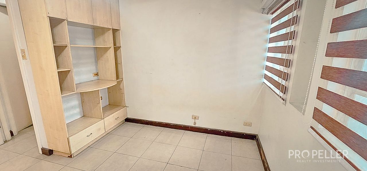 Olympic Heights, Eastwood Avenue, Eastwood City, Quezon City - 2-Bedroom Unit with 2 Parking Slots - Image 6